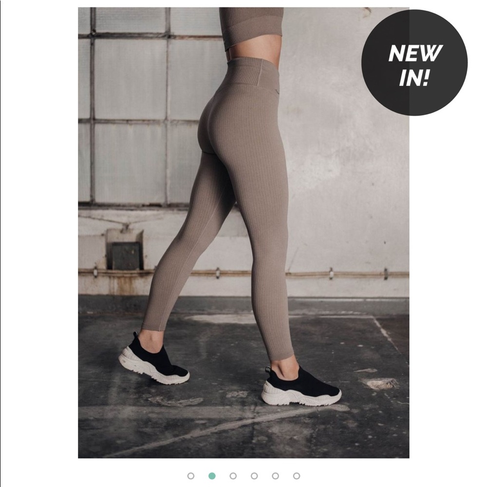 AIM LEGGINGS